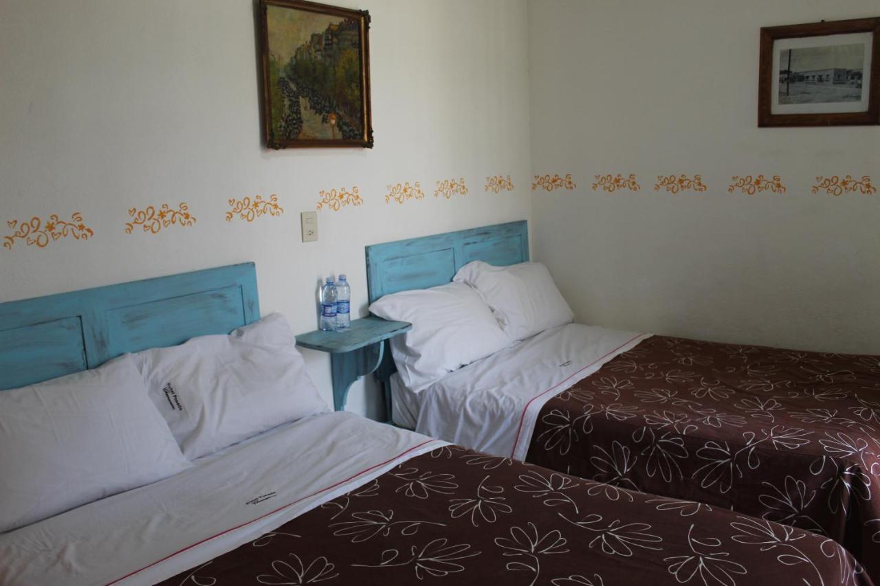 Hotel Posada Chamacuero Комонфорт Экстерьер фото