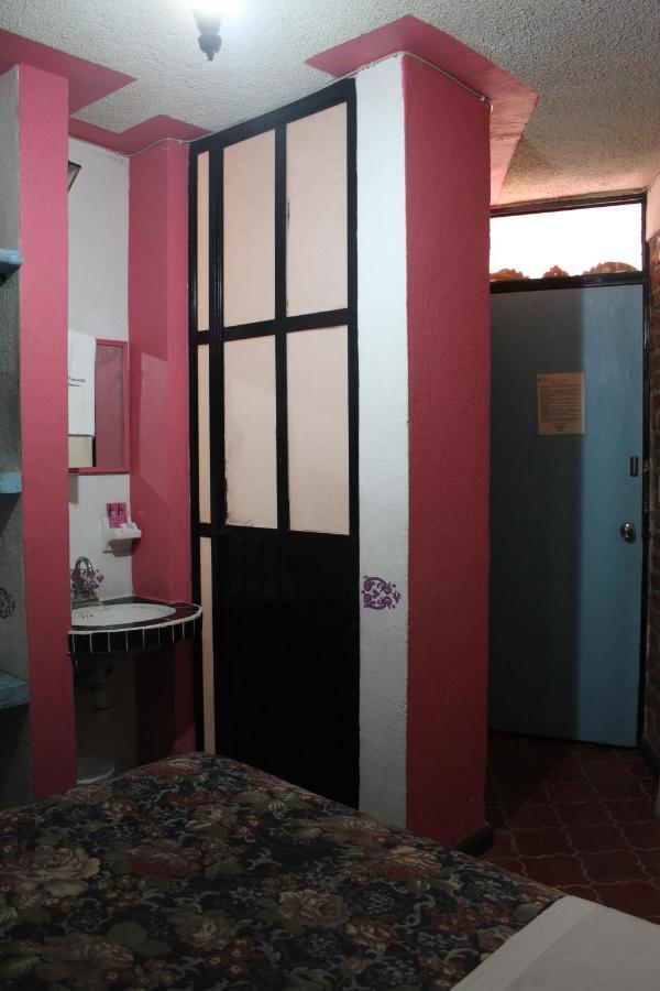 Hotel Posada Chamacuero Комонфорт Экстерьер фото