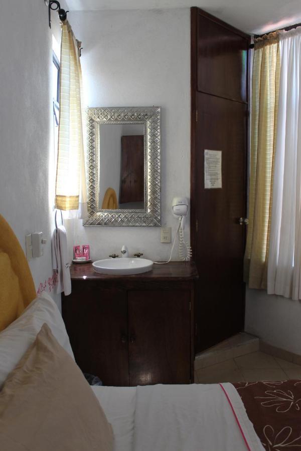 Hotel Posada Chamacuero Комонфорт Экстерьер фото